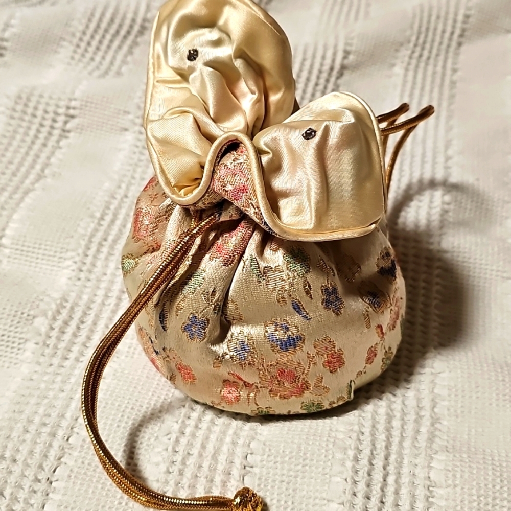 Vntg Margaret Smith dressy pouch purse